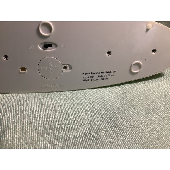 Peanuts Lighted Nativity Scene - Picture 6 of 7